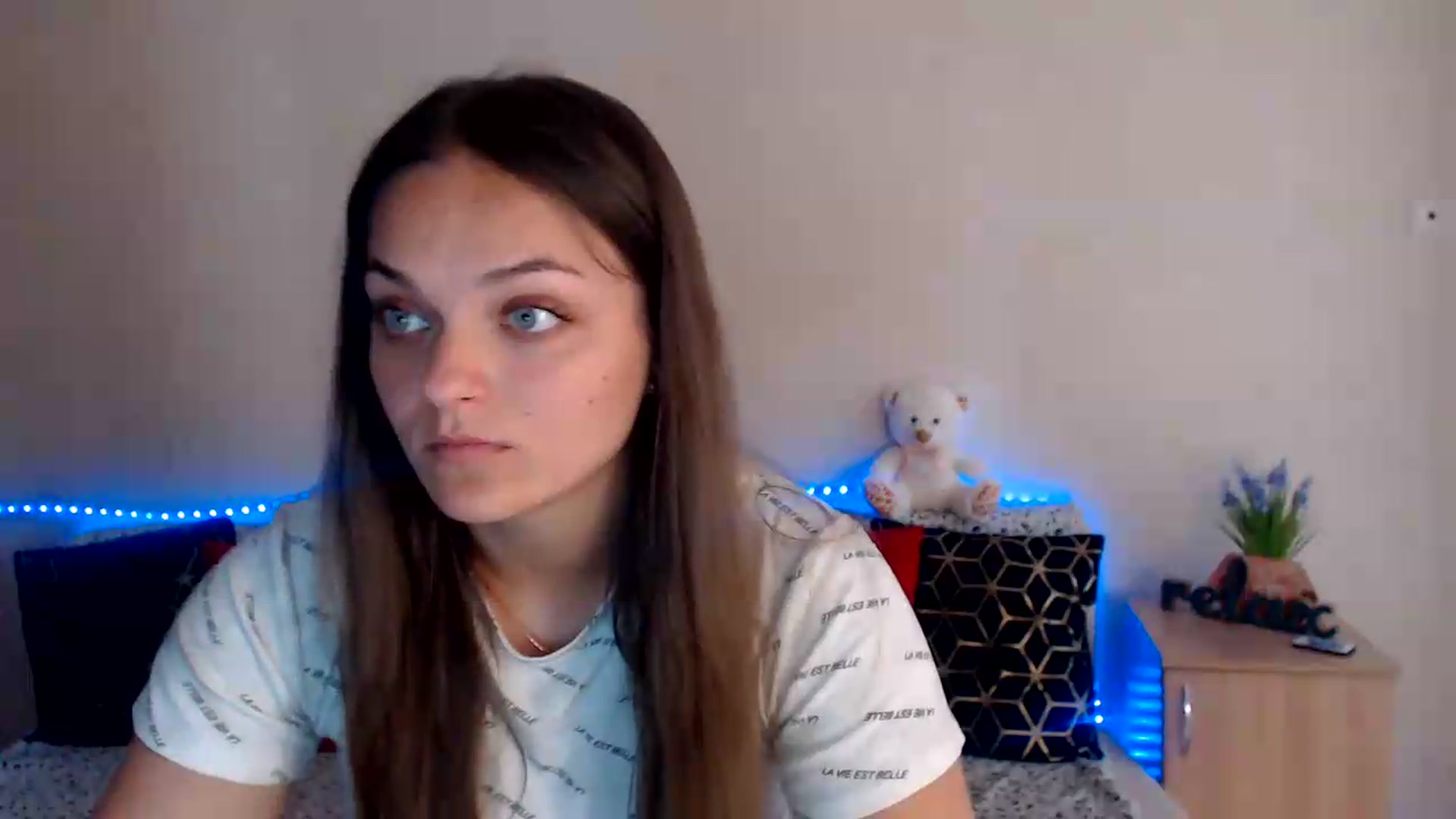 Gallery image thumbnail from Chaynea's myfreecams stream on, 07/26/2026, 06:30 image 8 of 20