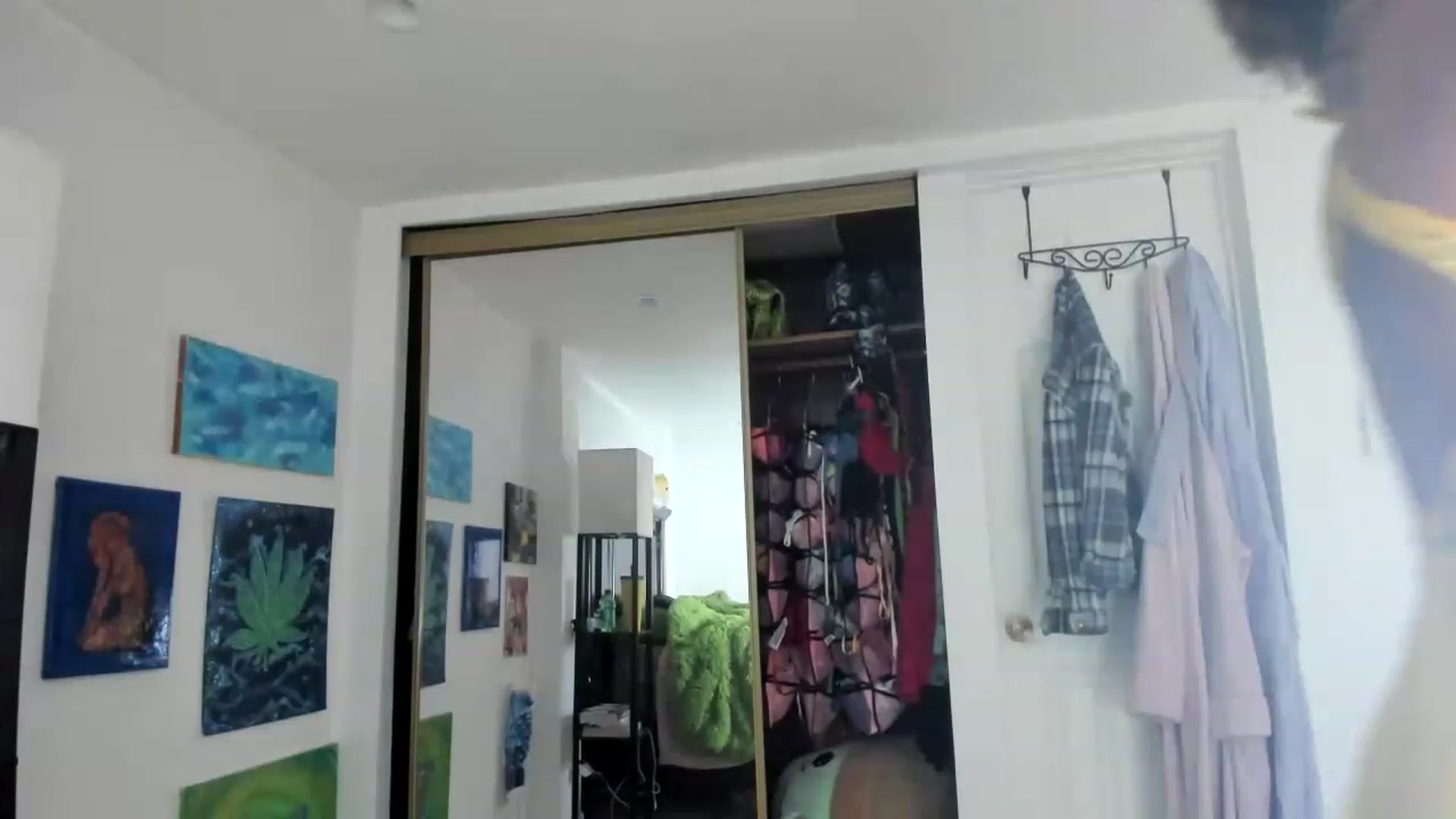 Gallery image thumbnail from Chco0l8cak3's myfreecams stream on, 05/09/2023, 13:03 image 3 of 20
