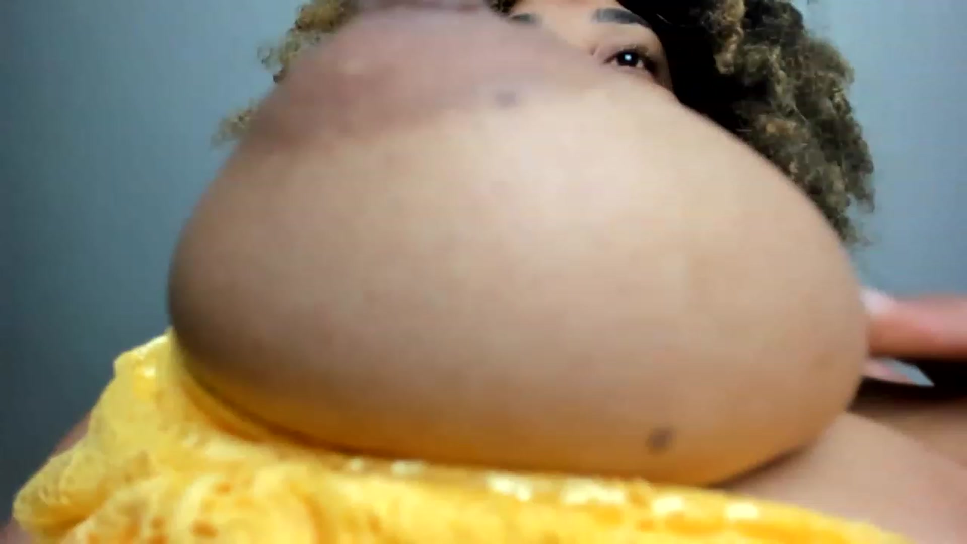Gallery image thumbnail from Chco0l8cak3's myfreecams stream on, 05/09/2023, 13:03 image 8 of 20