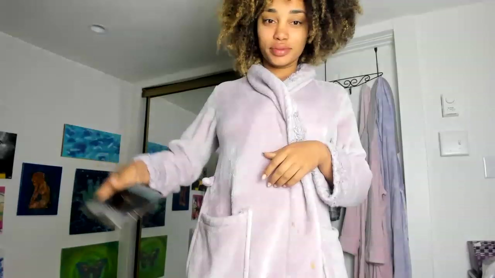 Gallery image thumbnail from Chco0l8cak3's myfreecams stream on, 05/09/2023, 13:03 image 6 of 20