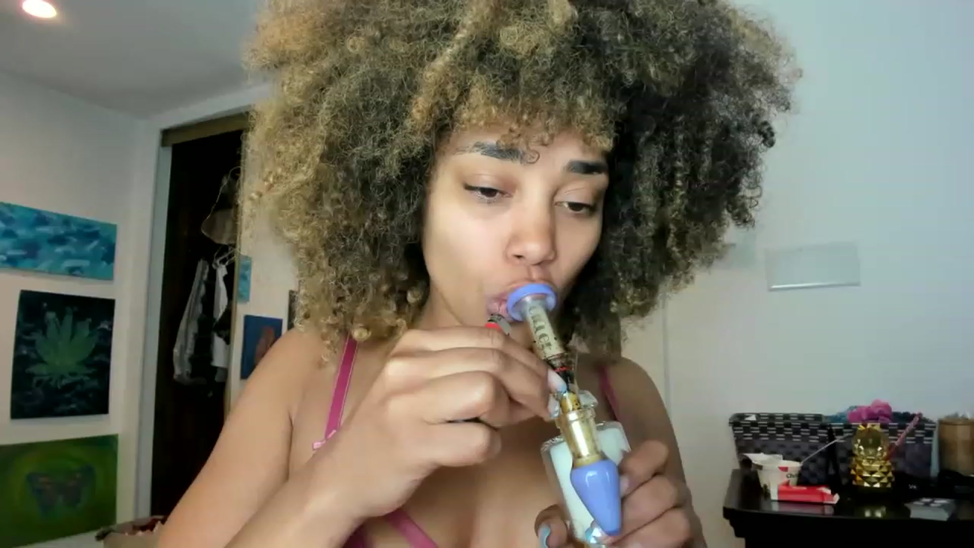 Gallery image thumbnail from Chco0l8cak3's myfreecams stream on, 05/11/2023, 15:48 image 13 of 20