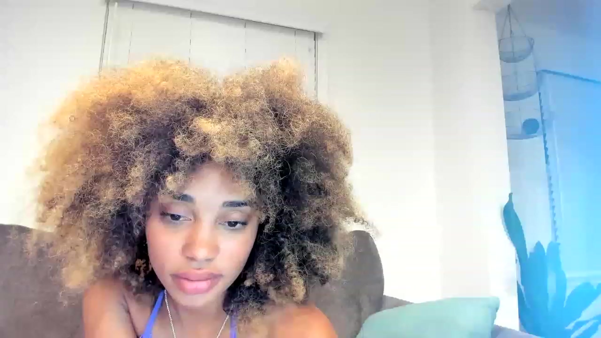 Gallery image thumbnail from Chco0l8cak3's myfreecams stream on, 05/29/2023, 06:51 image 19 of 20