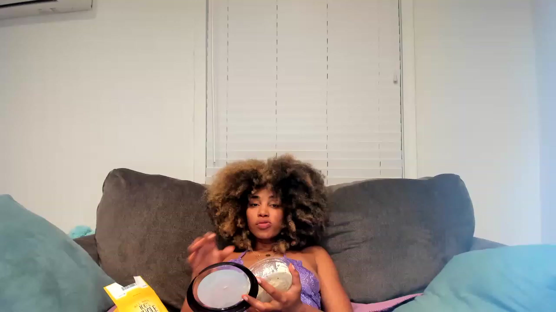 Gallery image thumbnail from Chco0l8cak3's myfreecams stream on, 05/29/2023, 06:51 image 1 of 20