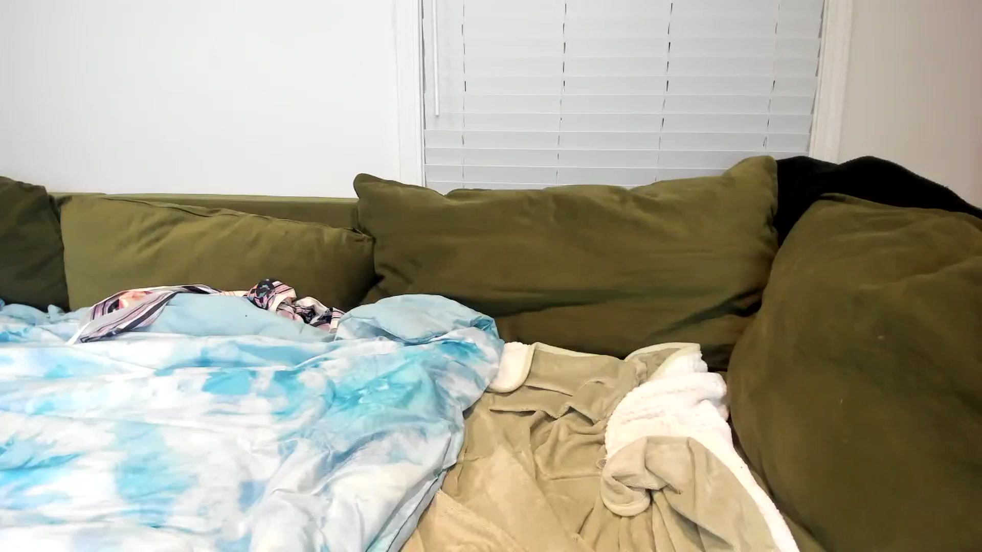 Gallery image thumbnail from Chco0l8cak3's myfreecams stream on, 08/07/2023, 06:49 image 8 of 20