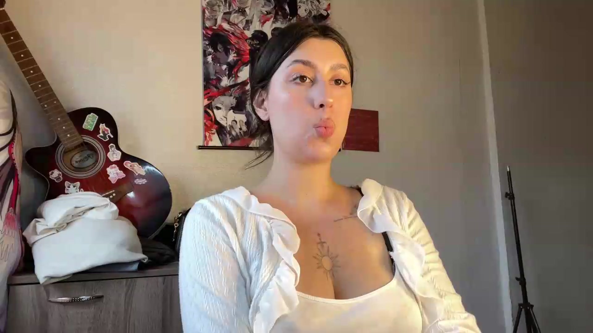 Gallery image thumbnail from CheatMeal's myfreecams stream on, 06/05/2026, 16:18 image 17 of 20