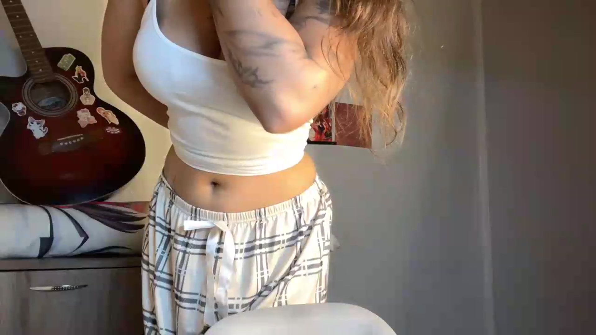 Gallery image thumbnail from CheatMeal's myfreecams stream on, 07/08/2026, 21:17 image 16 of 20