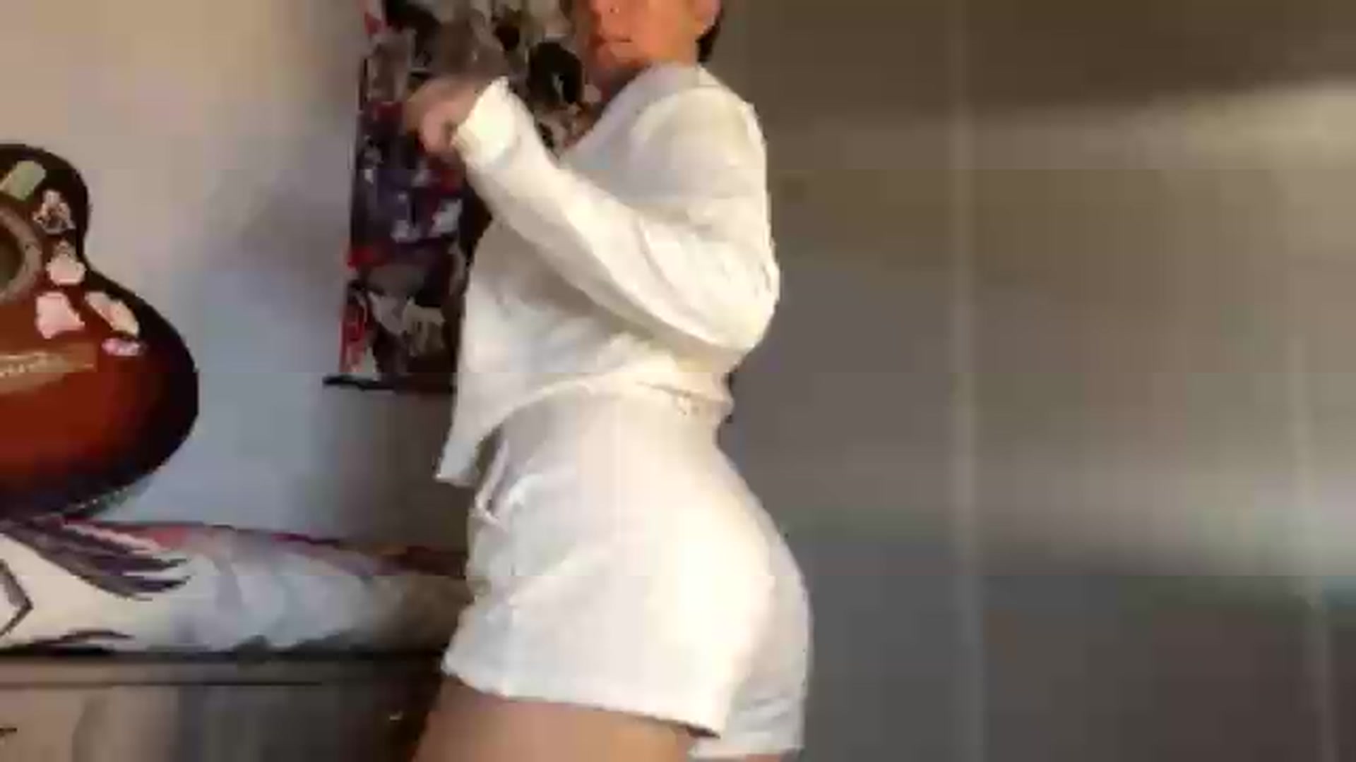 Gallery image thumbnail from CheatMeal's myfreecams stream on, 07/10/2026, 19:02 image 8 of 20