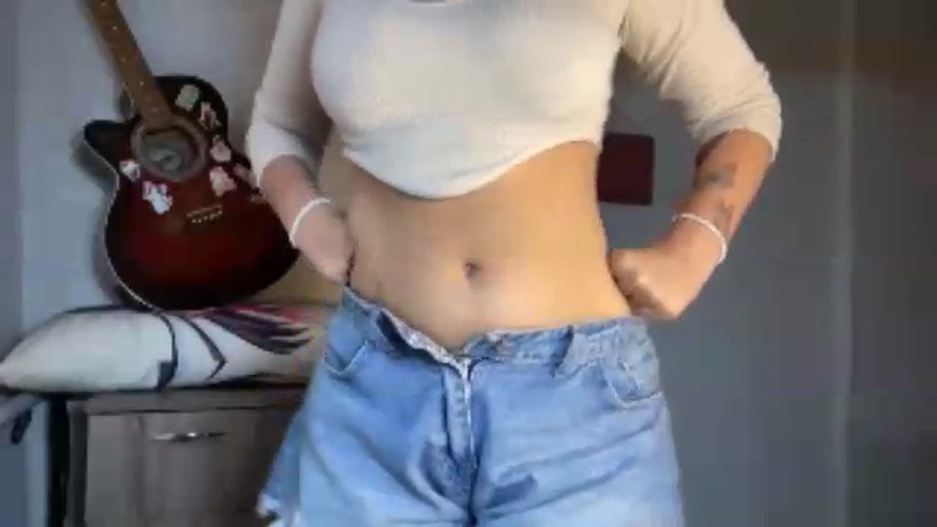 Gallery image thumbnail from CheatMeal's myfreecams stream on, 08/10/2026, 16:35 image 8 of 20