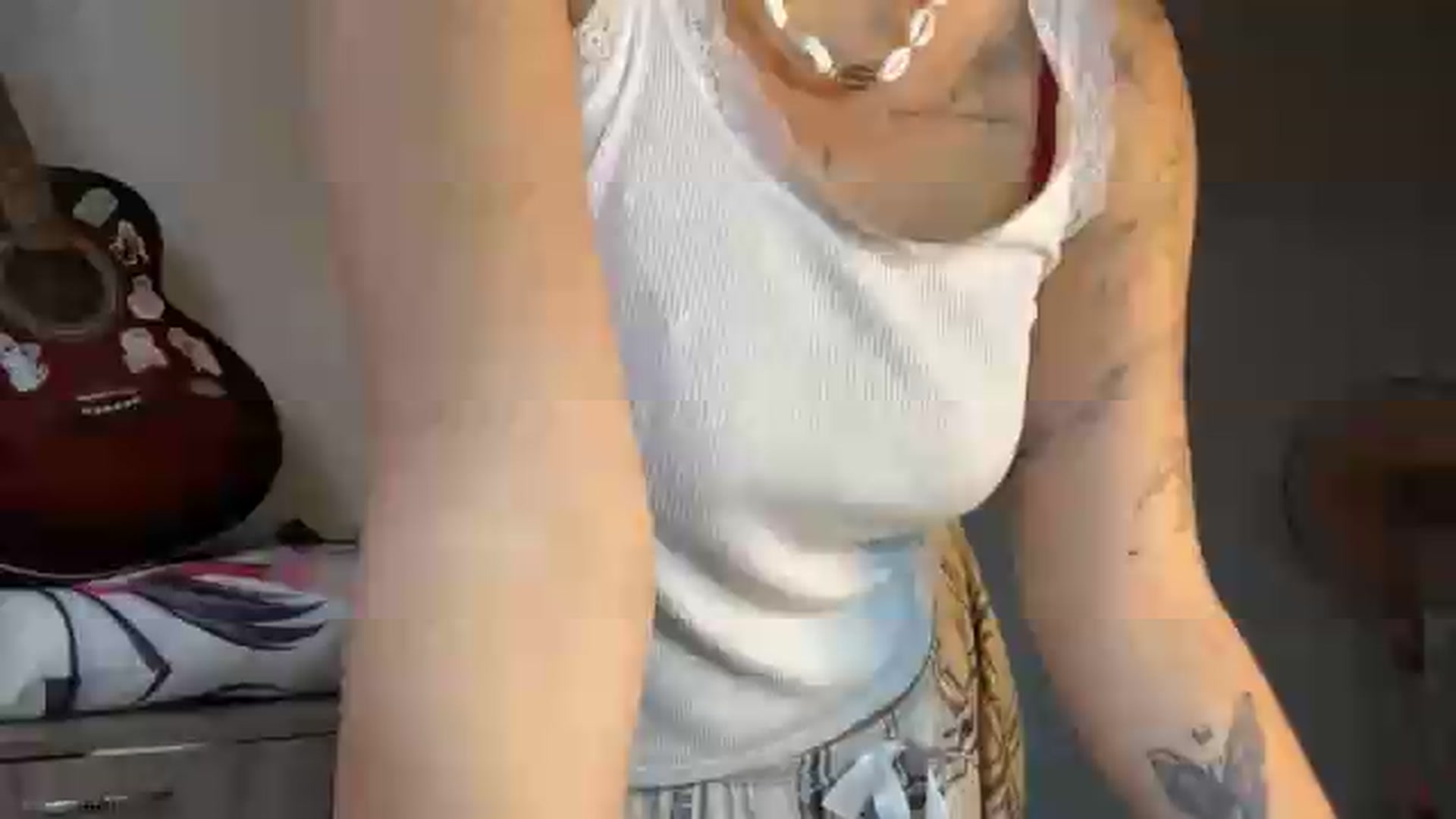 Gallery image thumbnail from CheatMeal's myfreecams stream on, 08/21/2026, 12:31 image 1 of 20