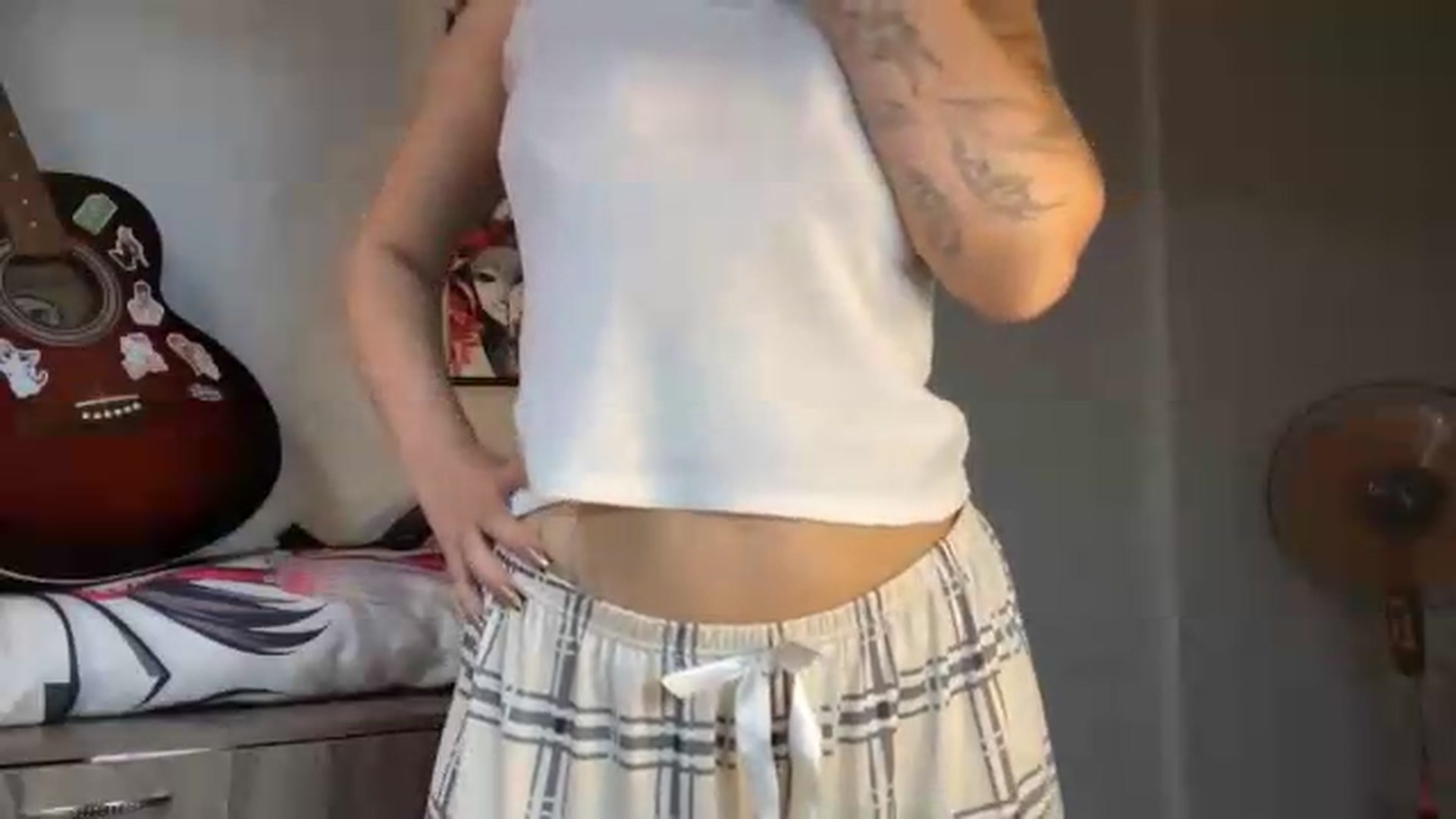 Gallery image thumbnail from CheatMeal's myfreecams stream on, 08/21/2026, 12:31 image 5 of 20