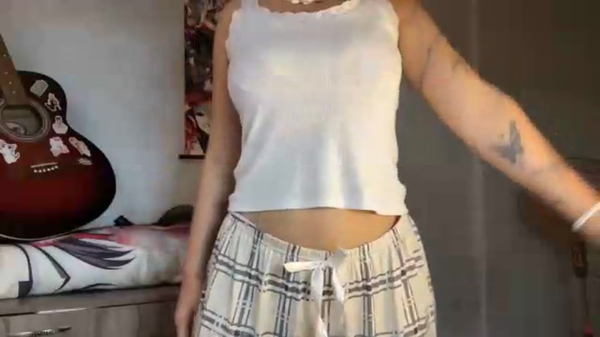 Gallery image thumbnail from CheatMeal's myfreecams stream on, 08/21/2026, 12:31 image 18 of 20