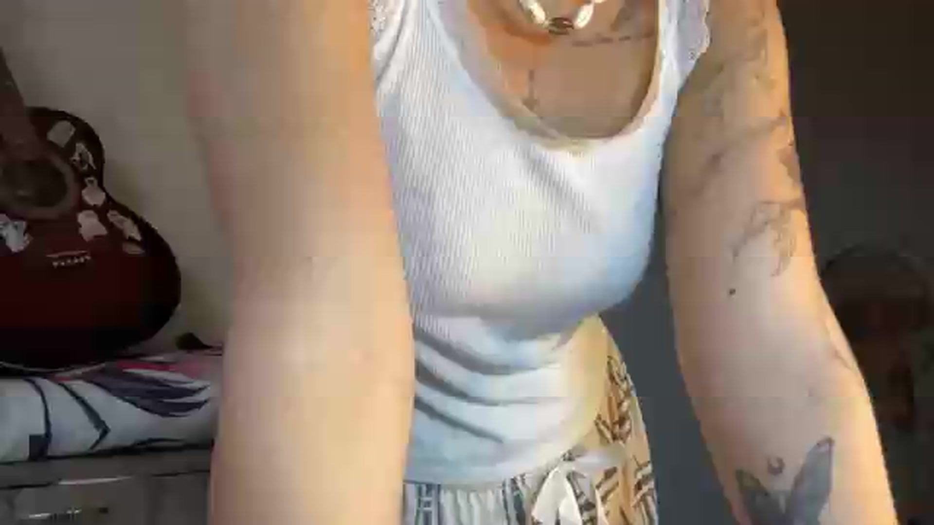 Gallery image thumbnail from CheatMeal's myfreecams stream on, 08/21/2026, 12:31 image 20 of 20