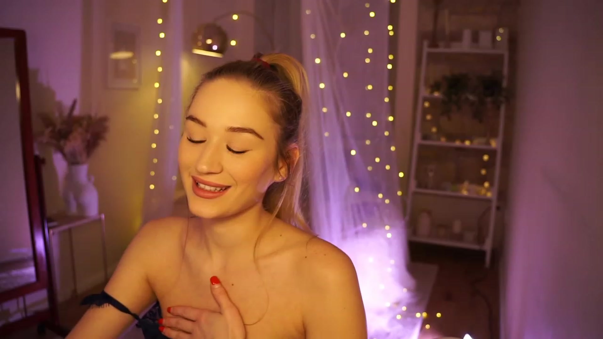 Gallery image thumbnail from CheckmyPeach's myfreecams stream on, 01/16/2024, 24:03 image 13 of 20