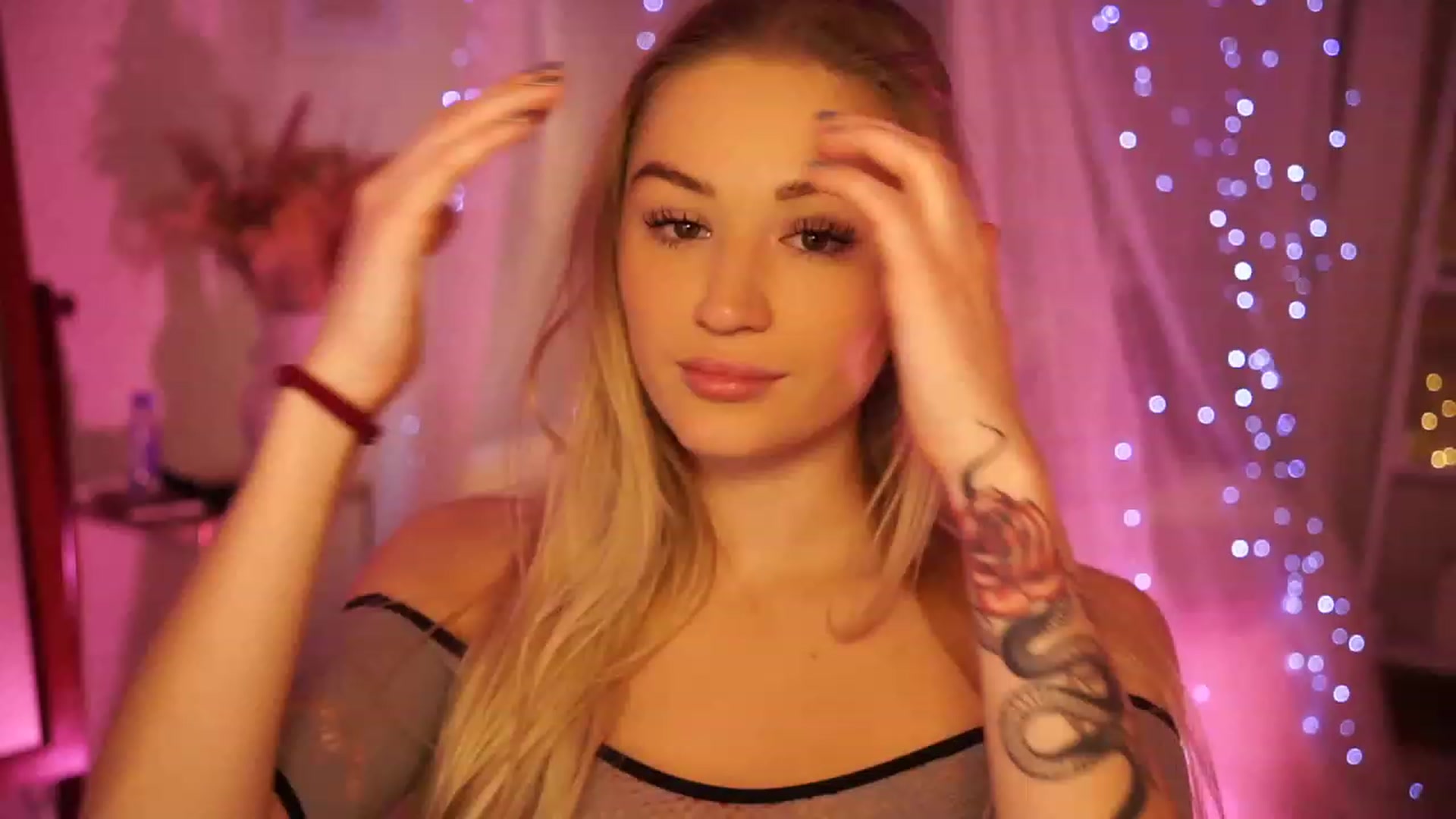Gallery image thumbnail from CheckmyPeach's myfreecams stream on, 01/25/2024, 23:37 image 9 of 20
