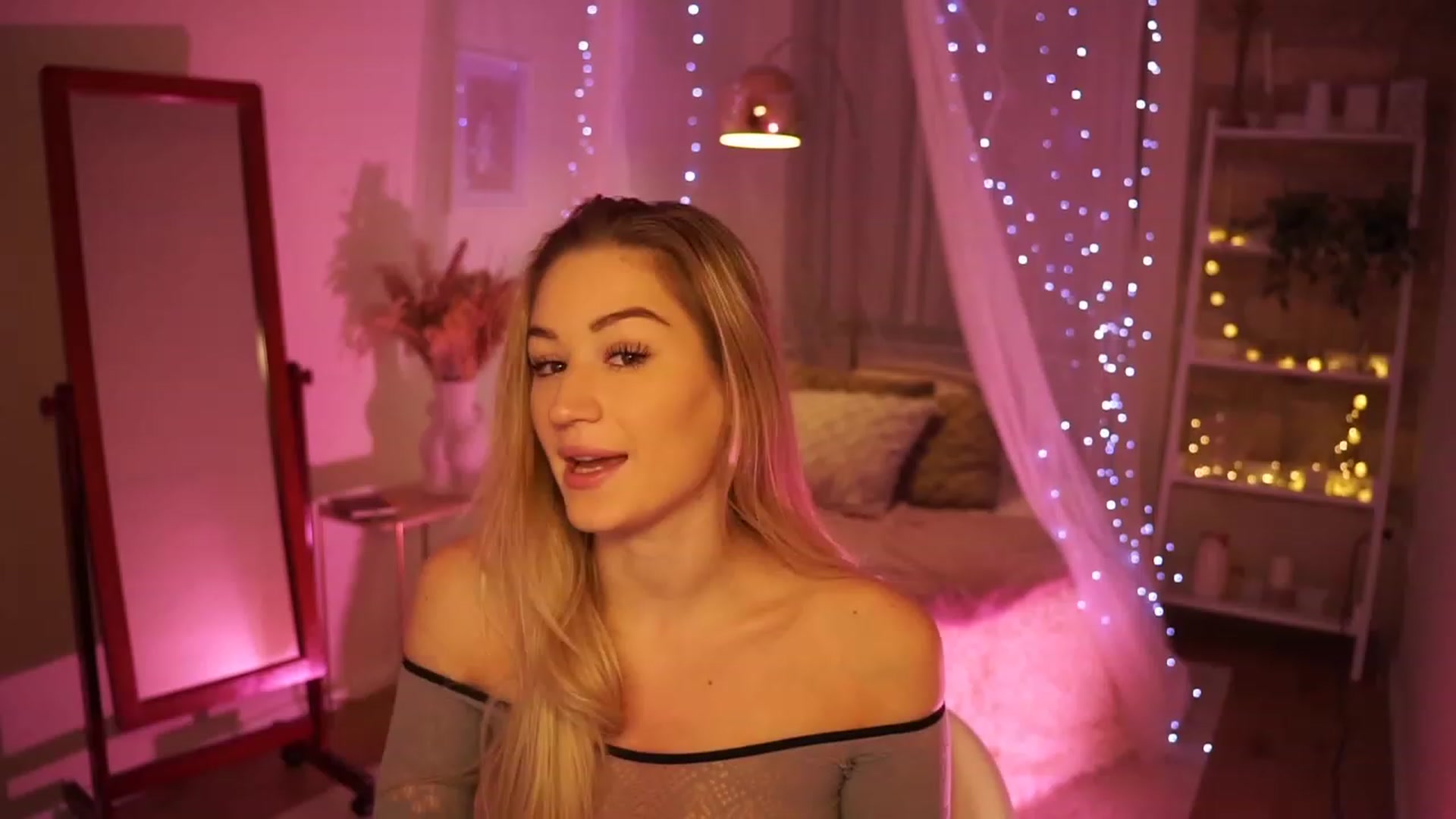 Gallery image thumbnail from CheckmyPeach's myfreecams stream on, 01/26/2024, 03:14 image 20 of 20