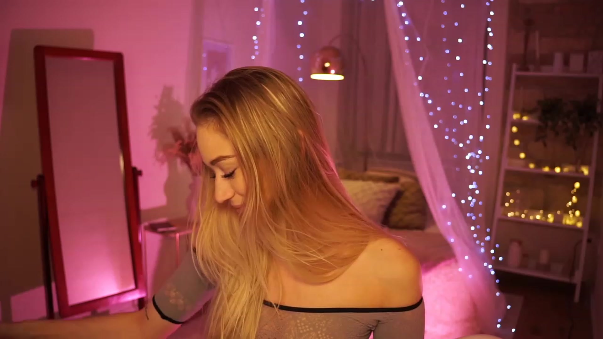 Gallery image thumbnail from CheckmyPeach's myfreecams stream on, 01/26/2024, 03:14 image 14 of 20