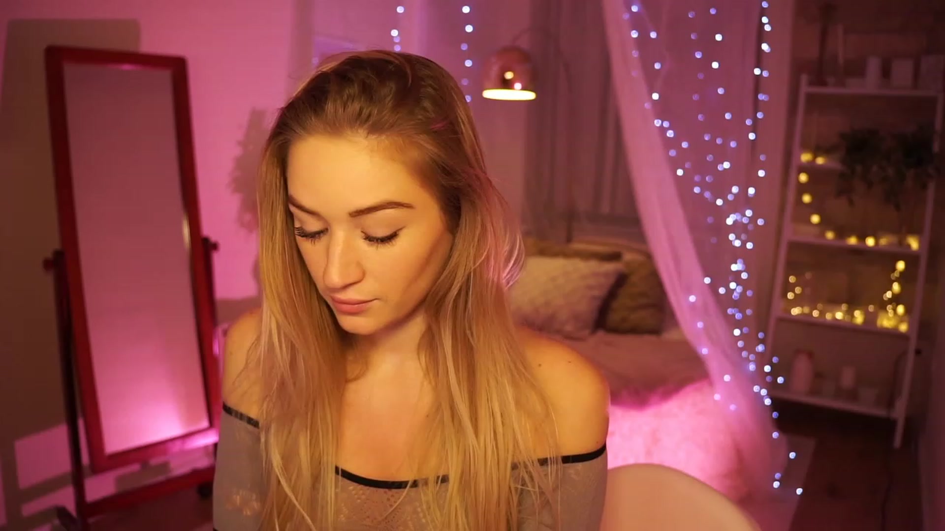Gallery image thumbnail from CheckmyPeach's myfreecams stream on, 01/26/2024, 03:14 image 5 of 20