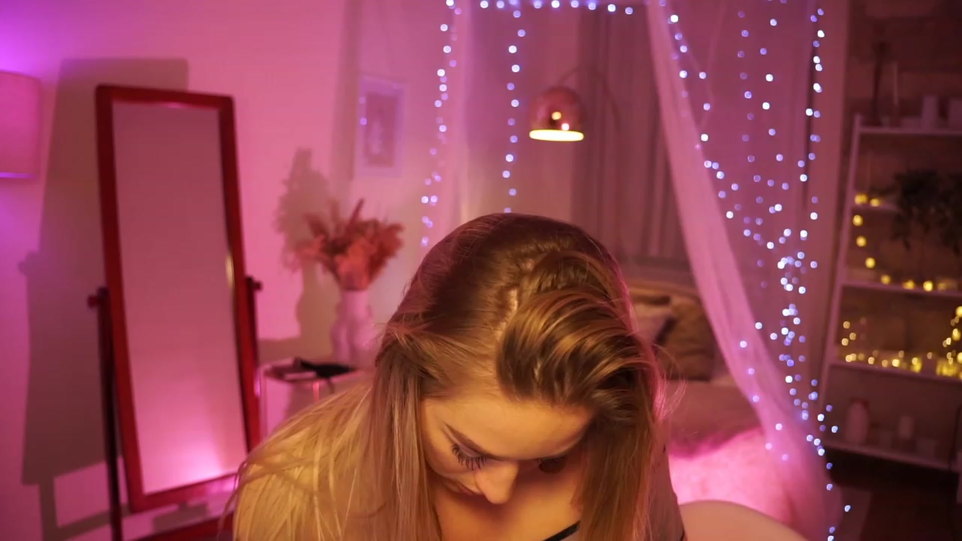 Gallery image thumbnail from CheckmyPeach's myfreecams stream on, 01/26/2024, 03:14 image 1 of 20