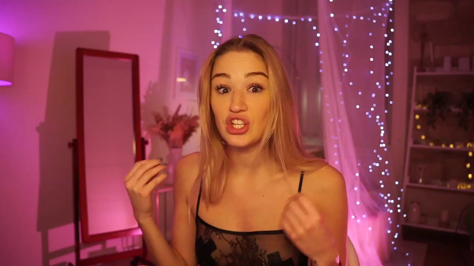 Gallery image thumbnail from CheckmyPeach's myfreecams stream on, 01/31/2024, 09:29 image 17 of 20