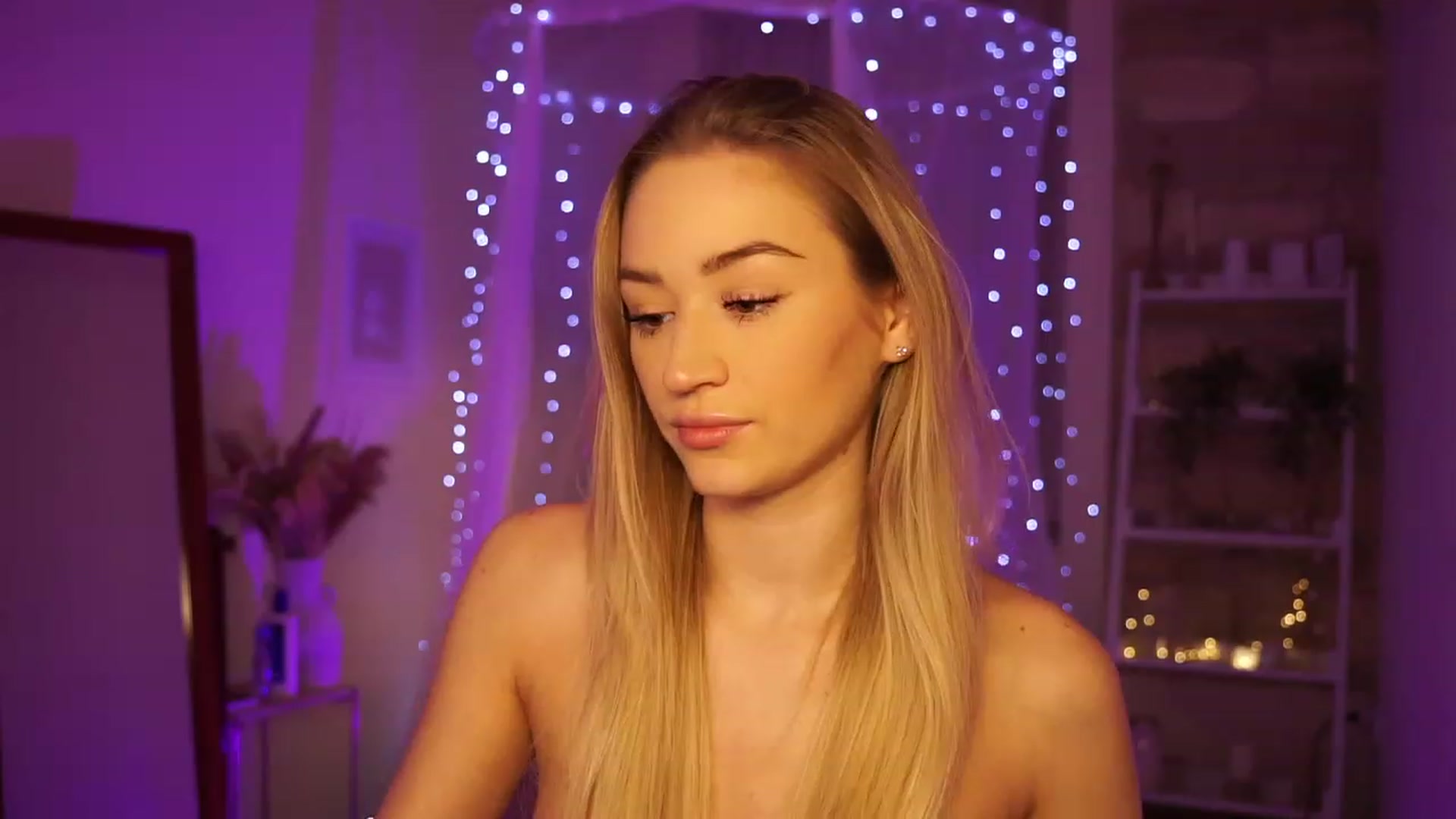 Gallery image thumbnail from CheckmyPeach's myfreecams stream on, 02/07/2024, 03:43 image 18 of 20