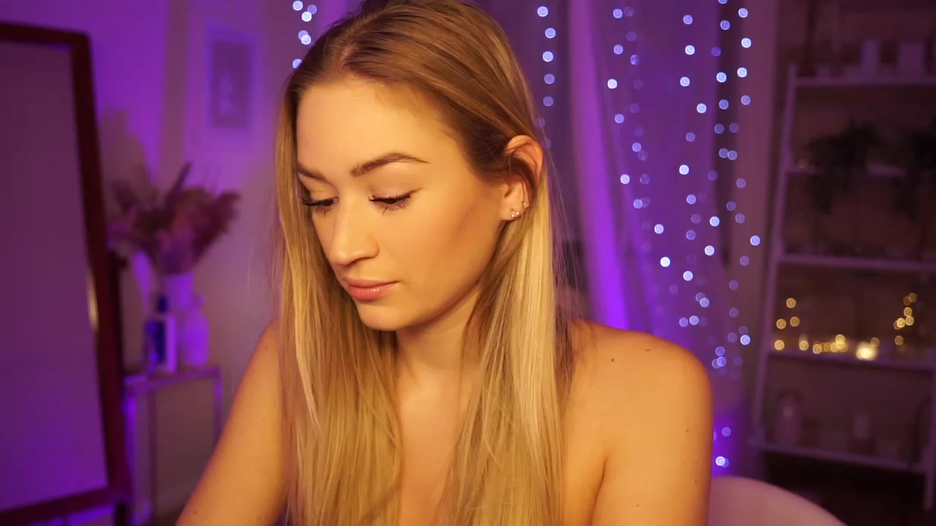 Gallery image thumbnail from CheckmyPeach's myfreecams stream on, 02/07/2024, 03:43 image 14 of 20