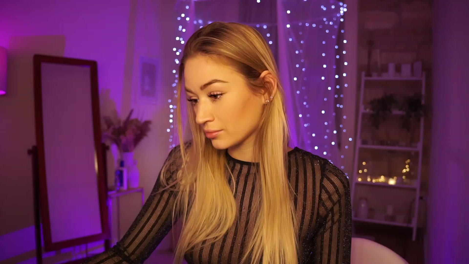 Gallery image thumbnail from CheckmyPeach's myfreecams stream on, 02/07/2024, 03:43 image 10 of 20