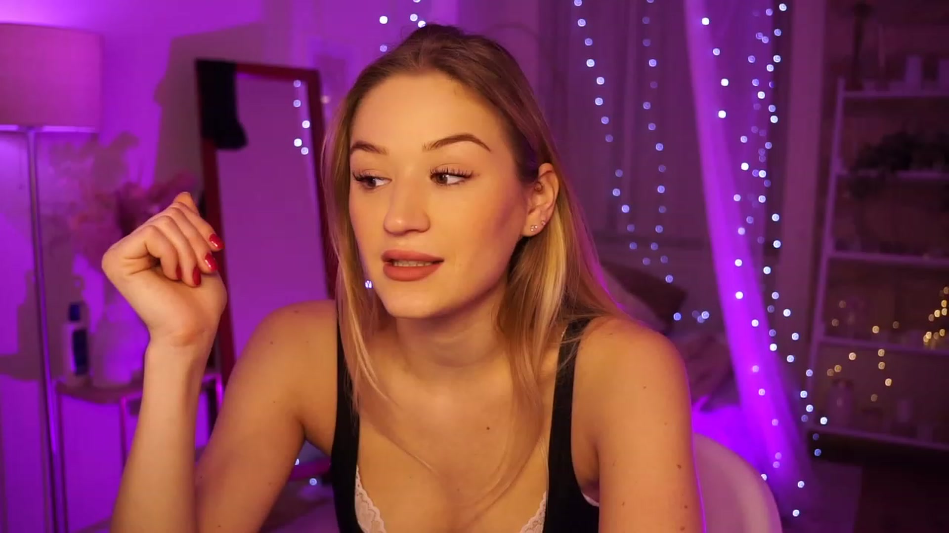 Gallery image thumbnail from CheckmyPeach's myfreecams stream on, 02/24/2024, 17:46 image 2 of 20