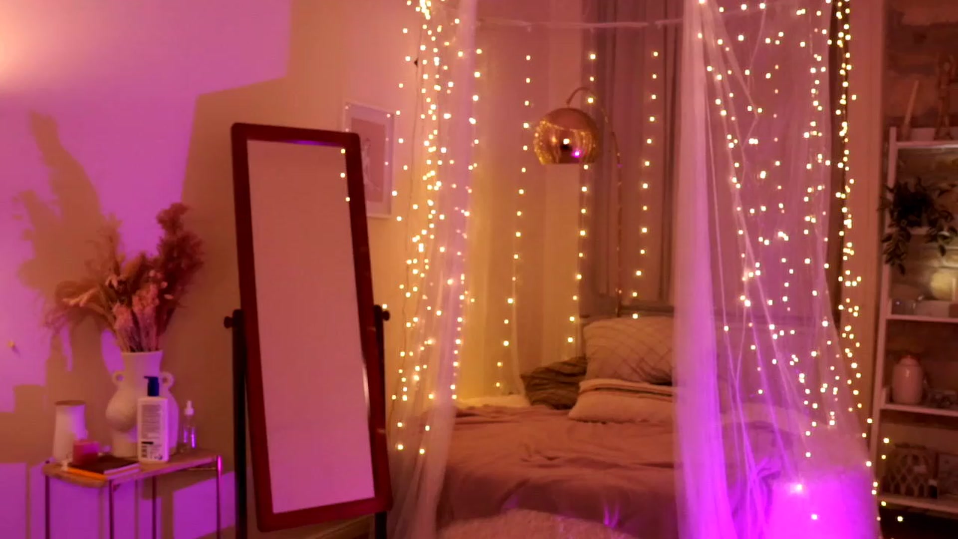 Gallery image thumbnail from CheckmyPeach's myfreecams stream on, 04/11/2024, 05:02 image 15 of 20