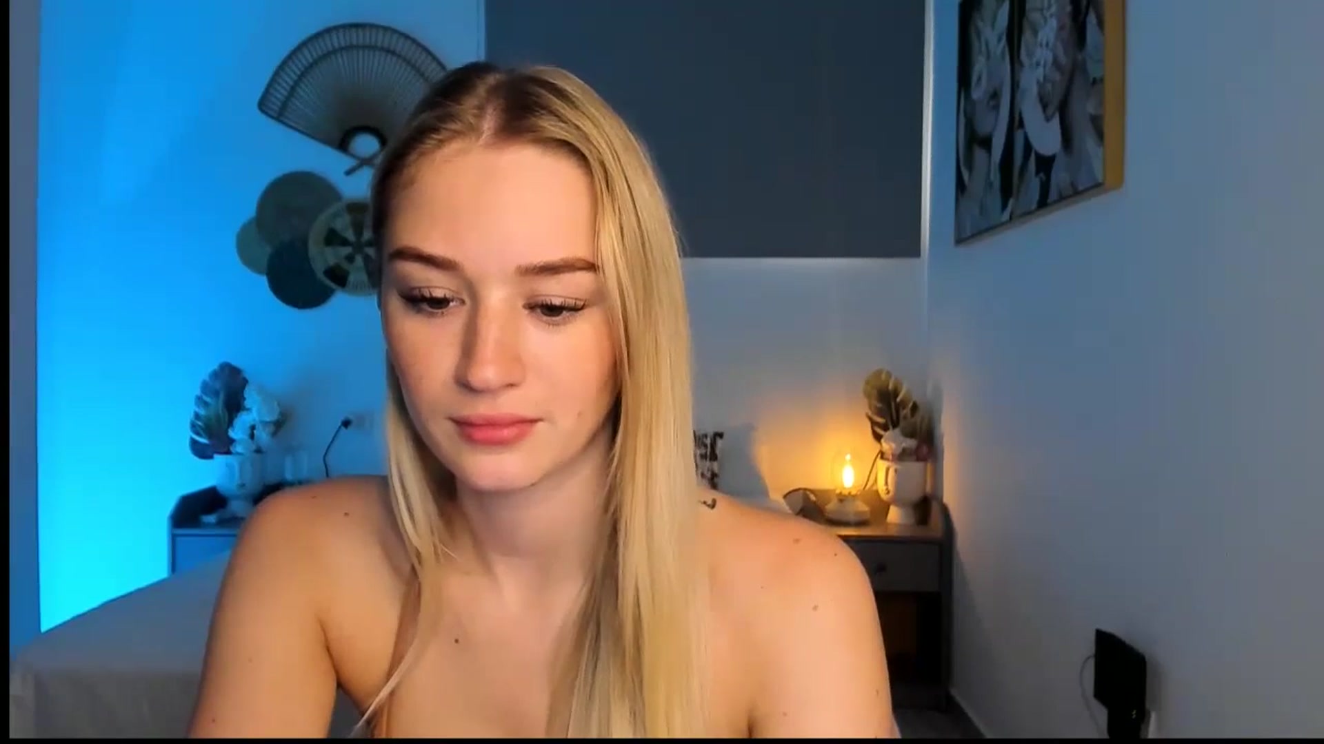 Gallery image thumbnail from CheckmyPeach's myfreecams stream on, 04/18/2024, 09:16 image 2 of 20