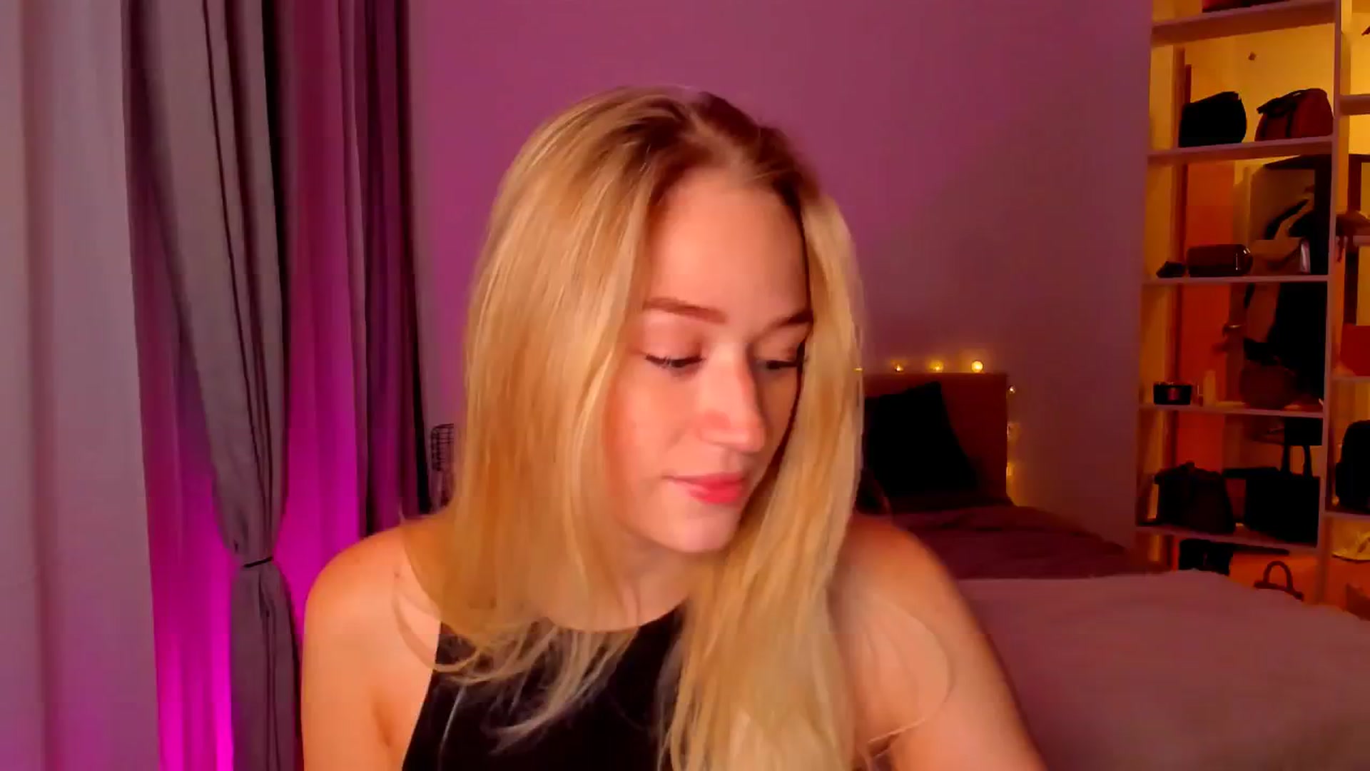 Gallery image thumbnail from CheckmyPeach's myfreecams stream on, 05/03/2024, 22:49 image 4 of 20