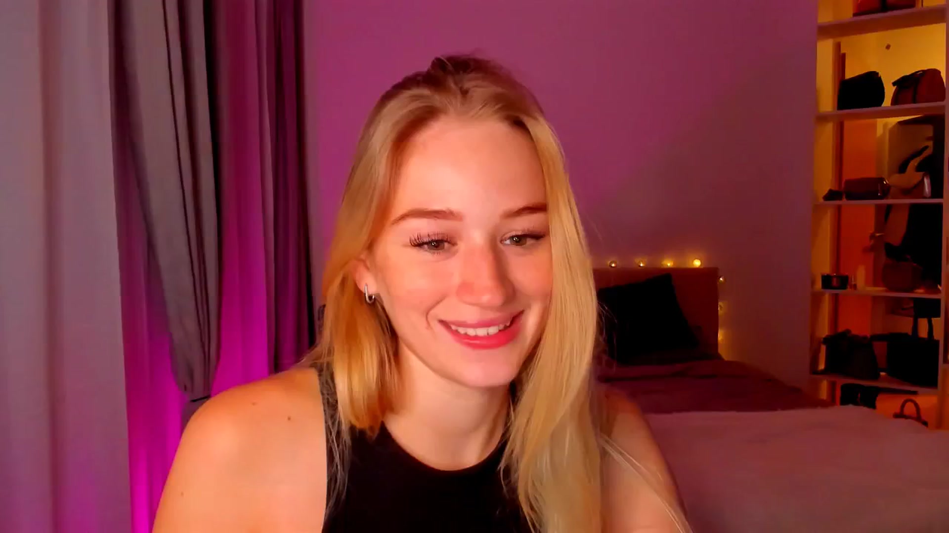 Gallery image thumbnail from CheckmyPeach's myfreecams stream on, 05/03/2024, 22:49 image 19 of 20