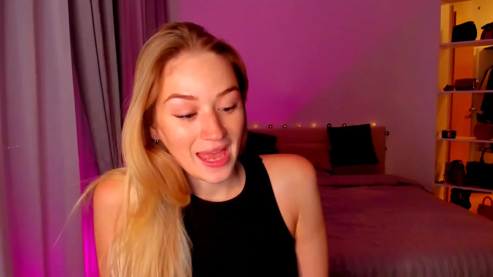 Gallery image thumbnail from CheckmyPeach's myfreecams stream on, 05/05/2024, 17:45 image 1 of 20