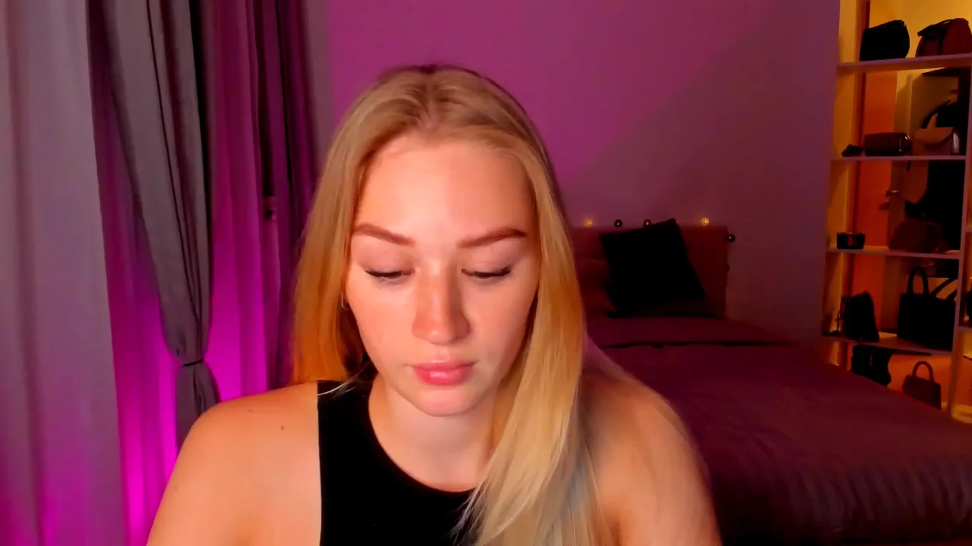 Gallery image thumbnail from CheckmyPeach's myfreecams stream on, 05/07/2024, 20:18 image 1 of 20