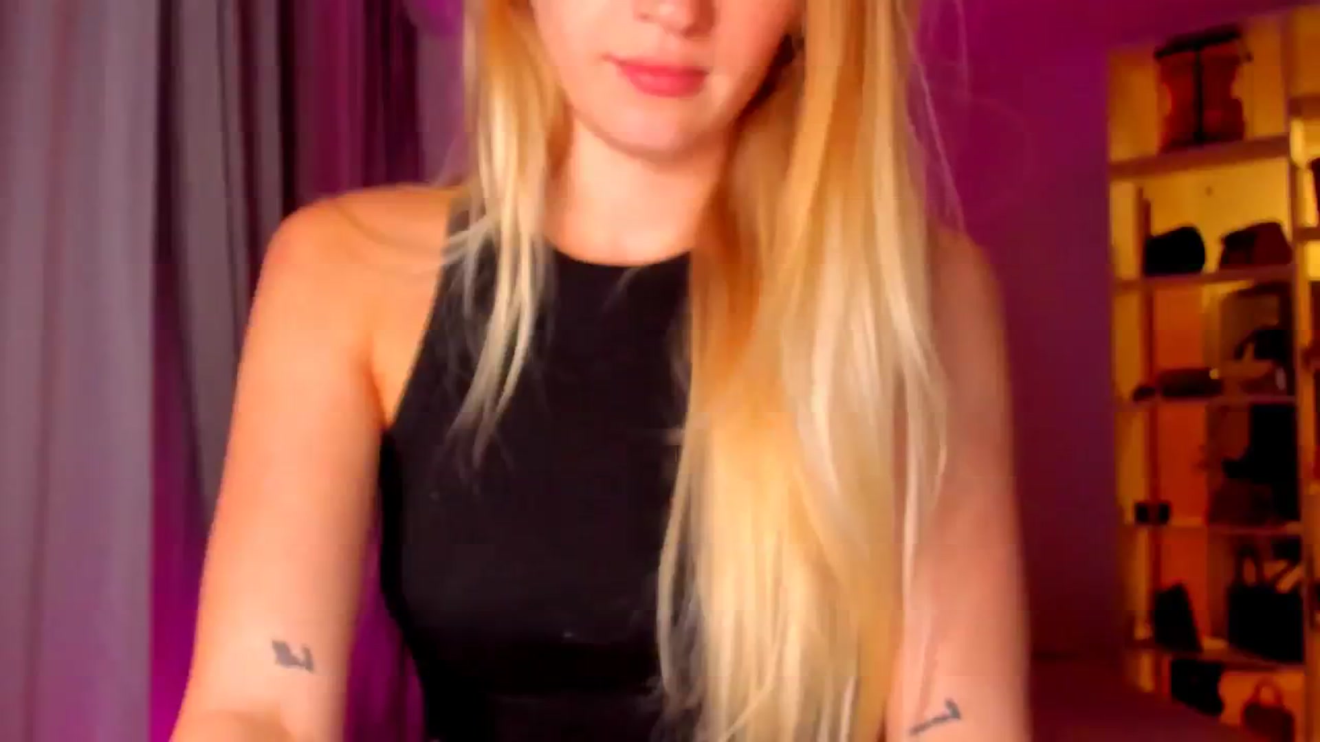 Gallery image thumbnail from CheckmyPeach's myfreecams stream on, 05/07/2024, 21:13 image 9 of 20
