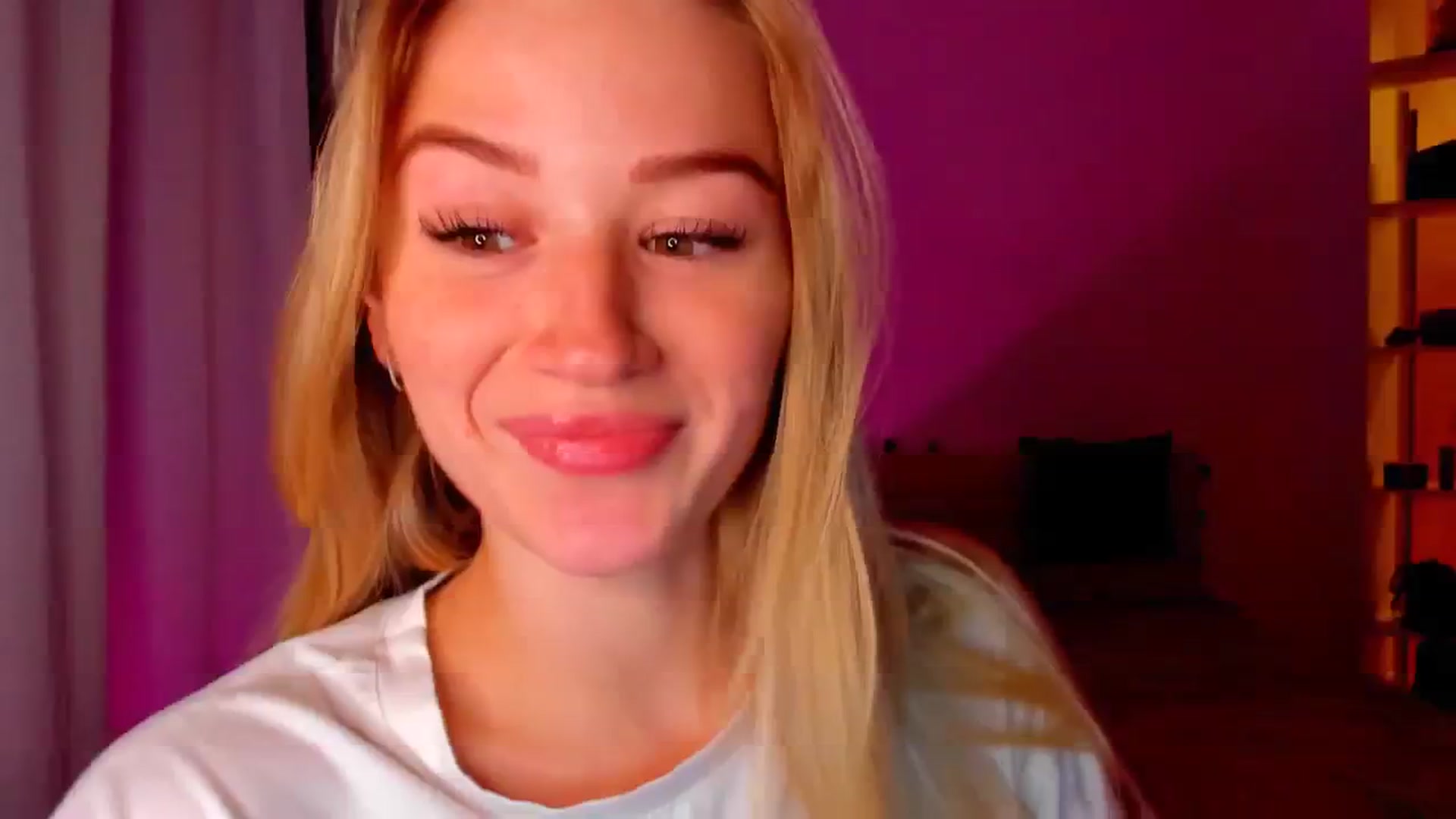 Gallery image thumbnail from CheckmyPeach's myfreecams stream on, 05/10/2024, 20:59 image 7 of 20