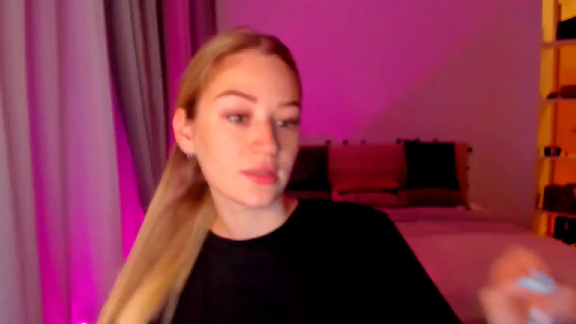 Gallery image thumbnail from CheckmyPeach's myfreecams stream on, 05/14/2024, 05:01 image 2 of 20