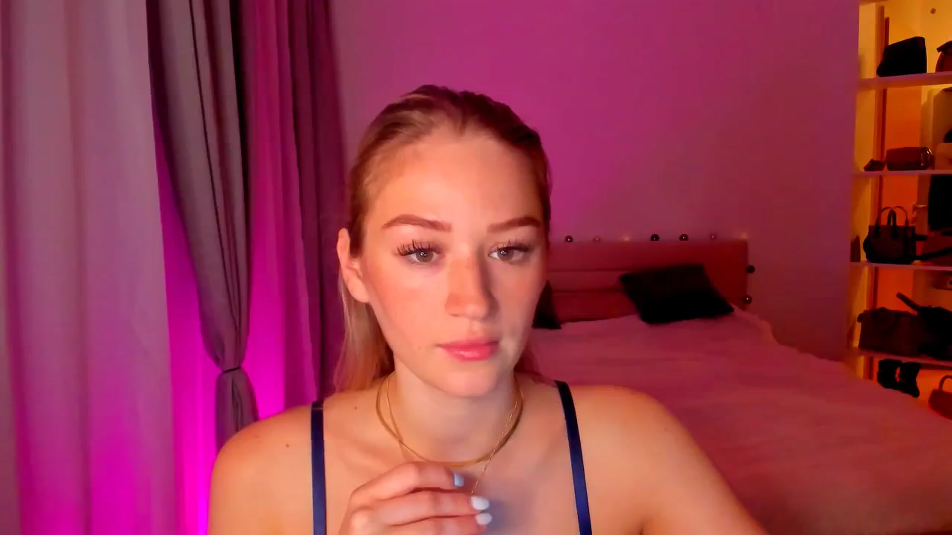 Gallery image thumbnail from CheckmyPeach's myfreecams stream on, 05/24/2024, 21:27 image 20 of 20
