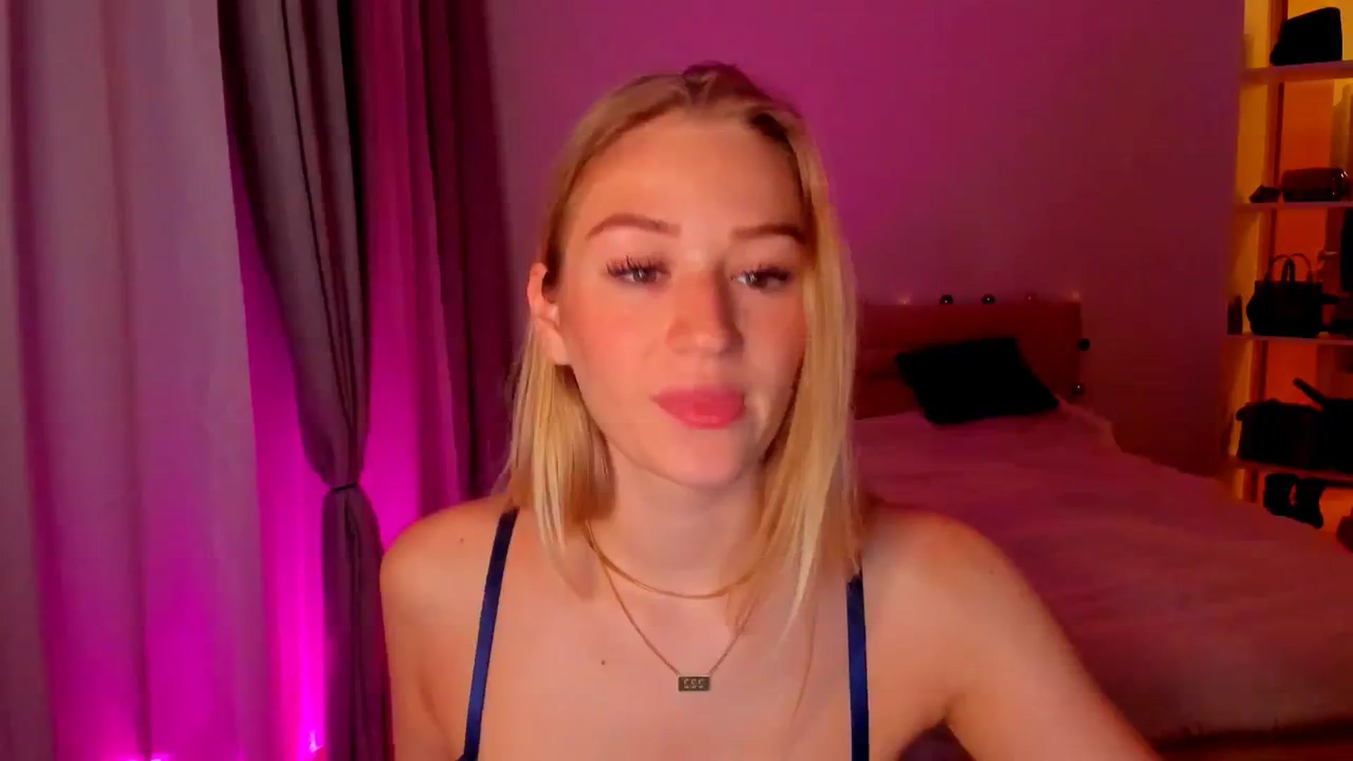 Gallery image thumbnail from CheckmyPeach's myfreecams stream on, 05/24/2024, 21:27 image 15 of 20