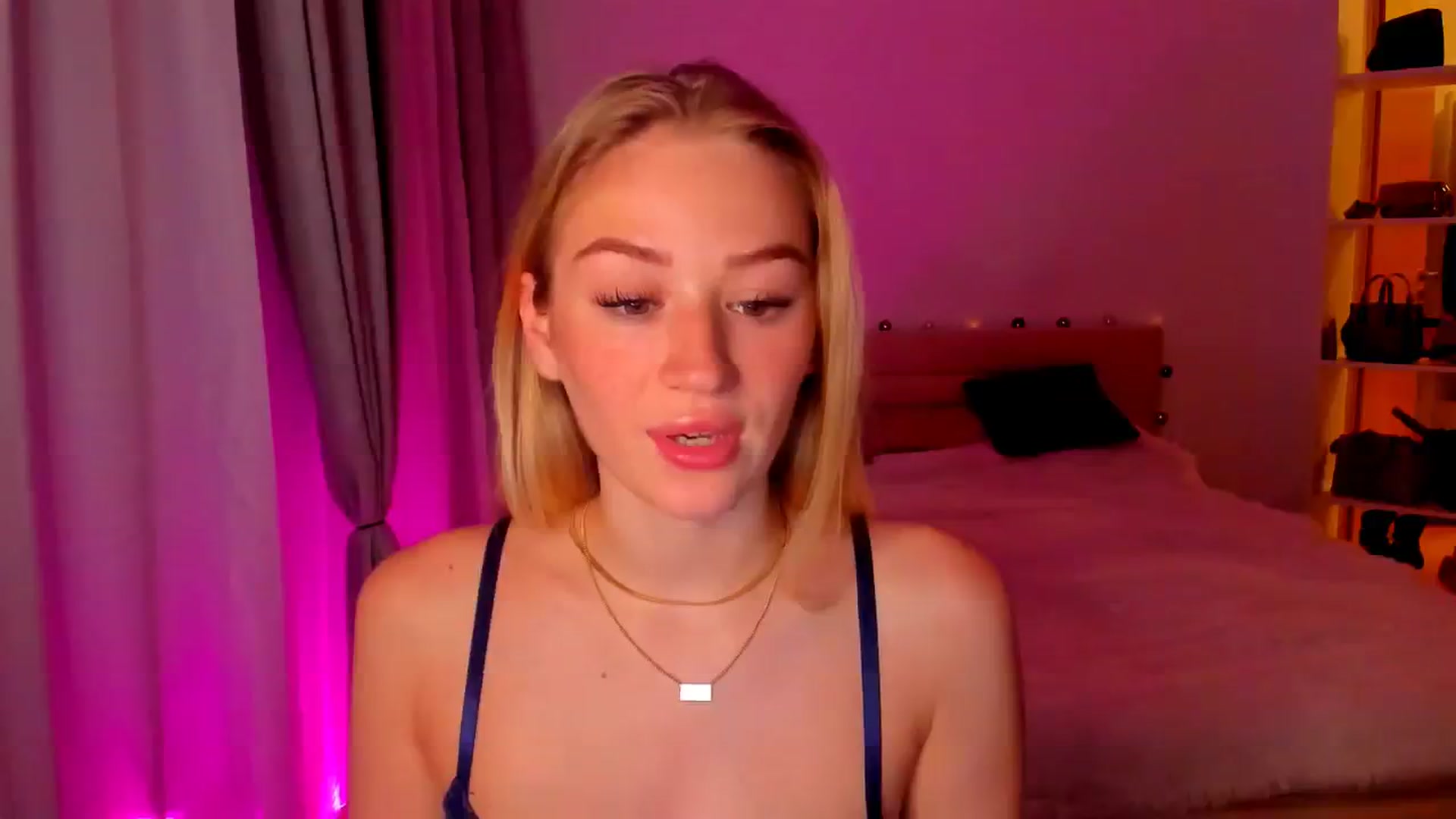 Gallery image thumbnail from CheckmyPeach's myfreecams stream on, 05/24/2024, 21:27 image 13 of 20