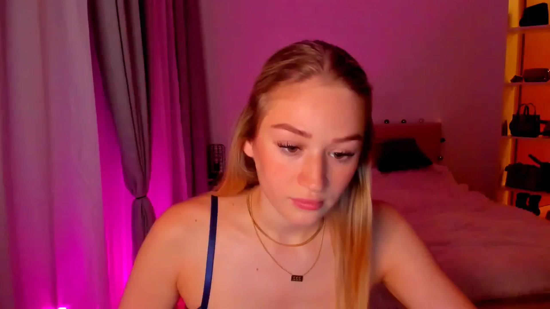 Gallery image thumbnail from CheckmyPeach's myfreecams stream on, 05/24/2024, 23:14 image 1 of 20