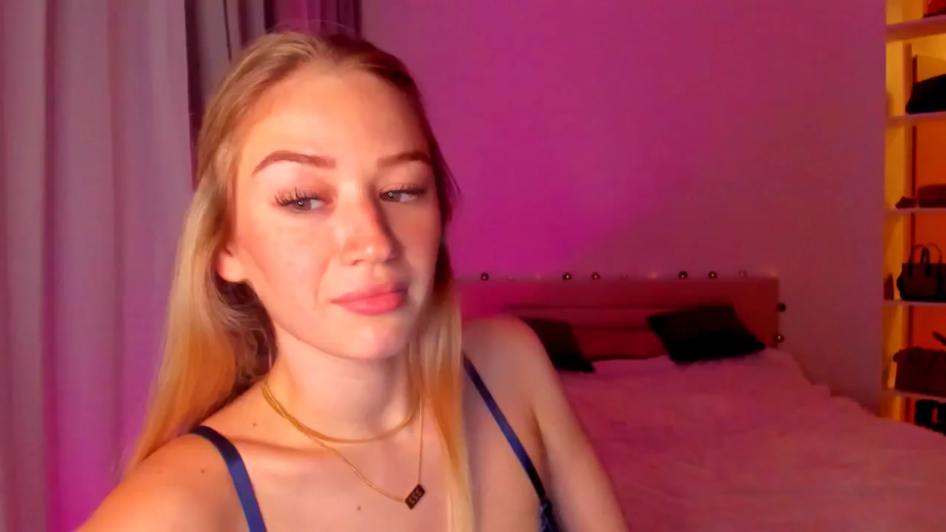 Gallery image thumbnail from CheckmyPeach's myfreecams stream on, 05/24/2024, 23:14 image 5 of 20