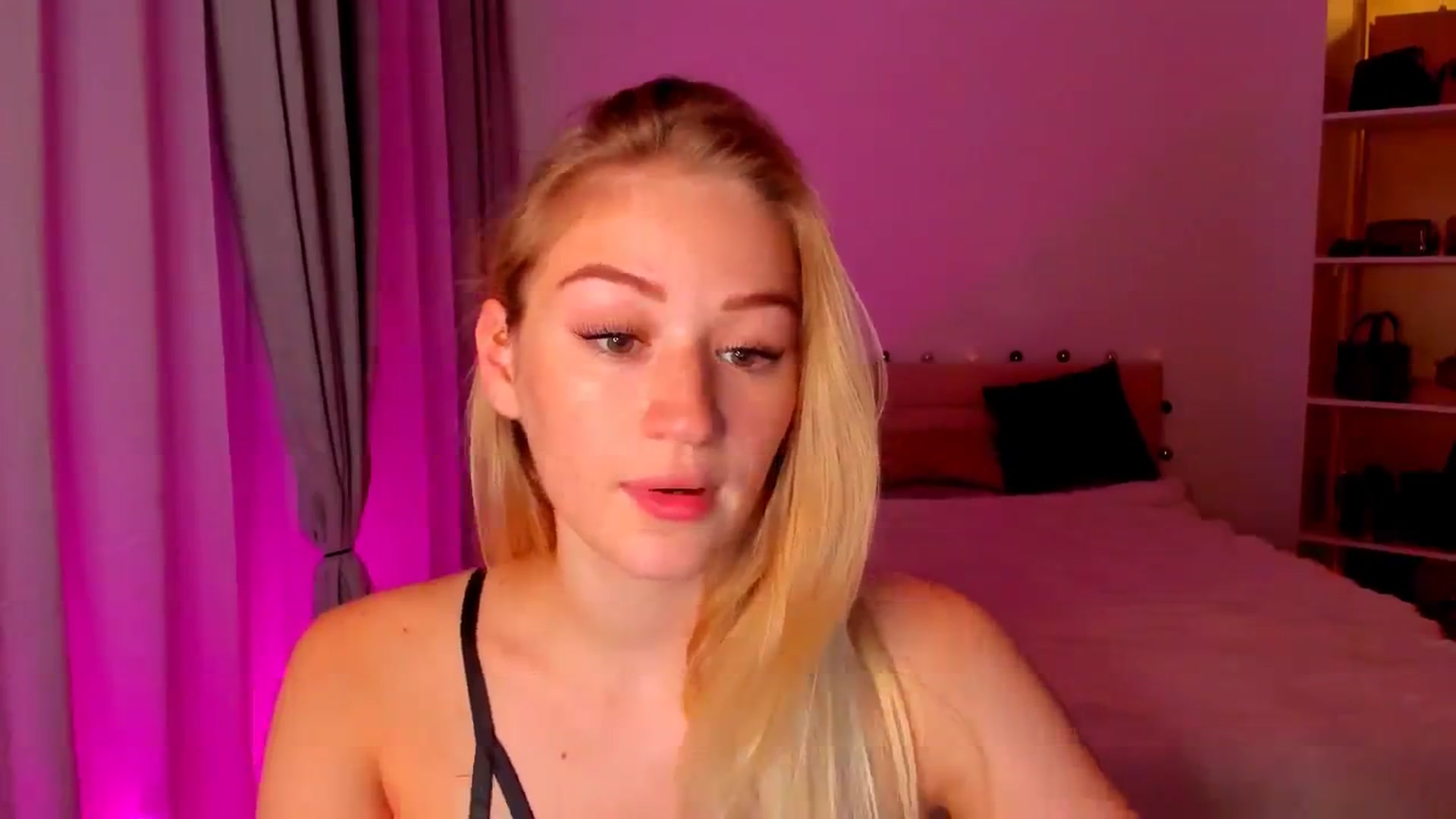 Gallery image thumbnail from CheckmyPeach's myfreecams stream on, 05/31/2024, 21:51 image 20 of 20