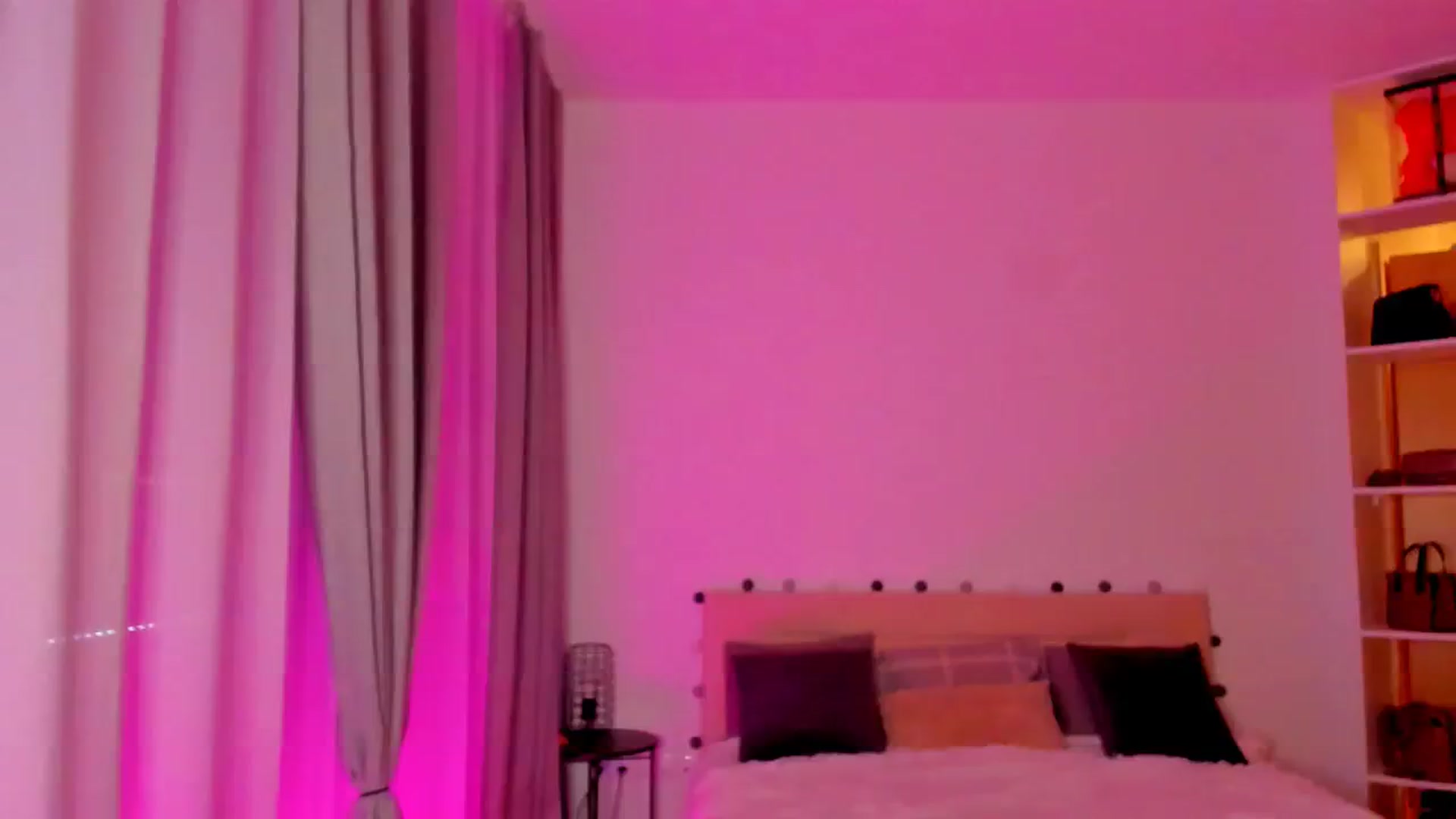 Gallery image thumbnail from CheckmyPeach's myfreecams stream on, 06/02/2024, 10:35 image 2 of 20