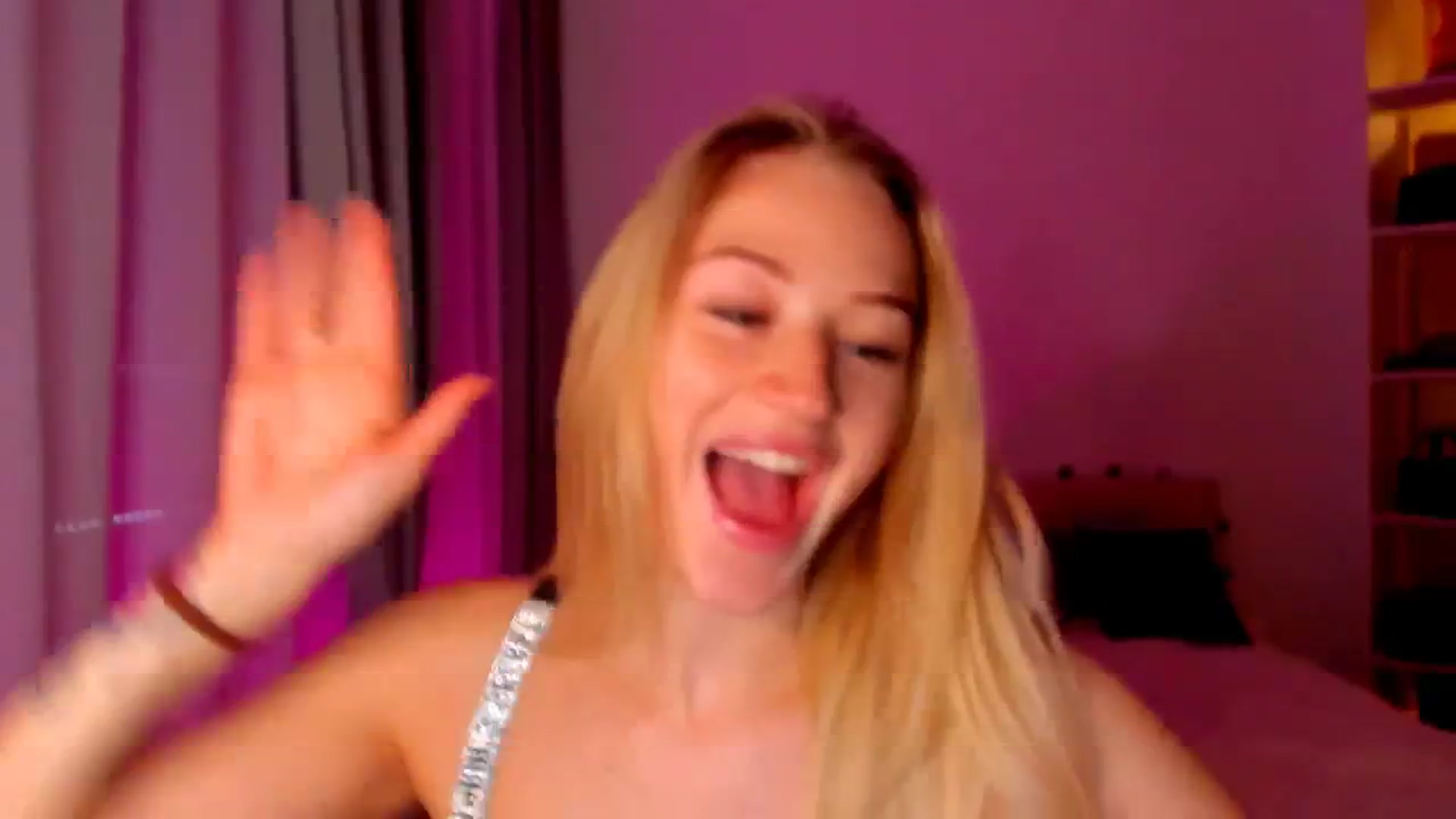 Gallery image thumbnail from CheckmyPeach's myfreecams stream on, 06/02/2024, 10:35 image 11 of 20