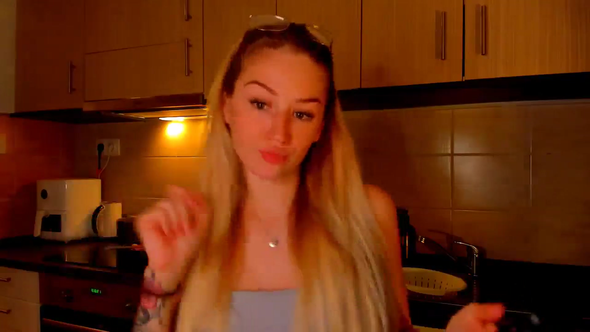 Gallery image thumbnail from CheckmyPeach's myfreecams stream on, 06/02/2024, 16:14 image 11 of 20