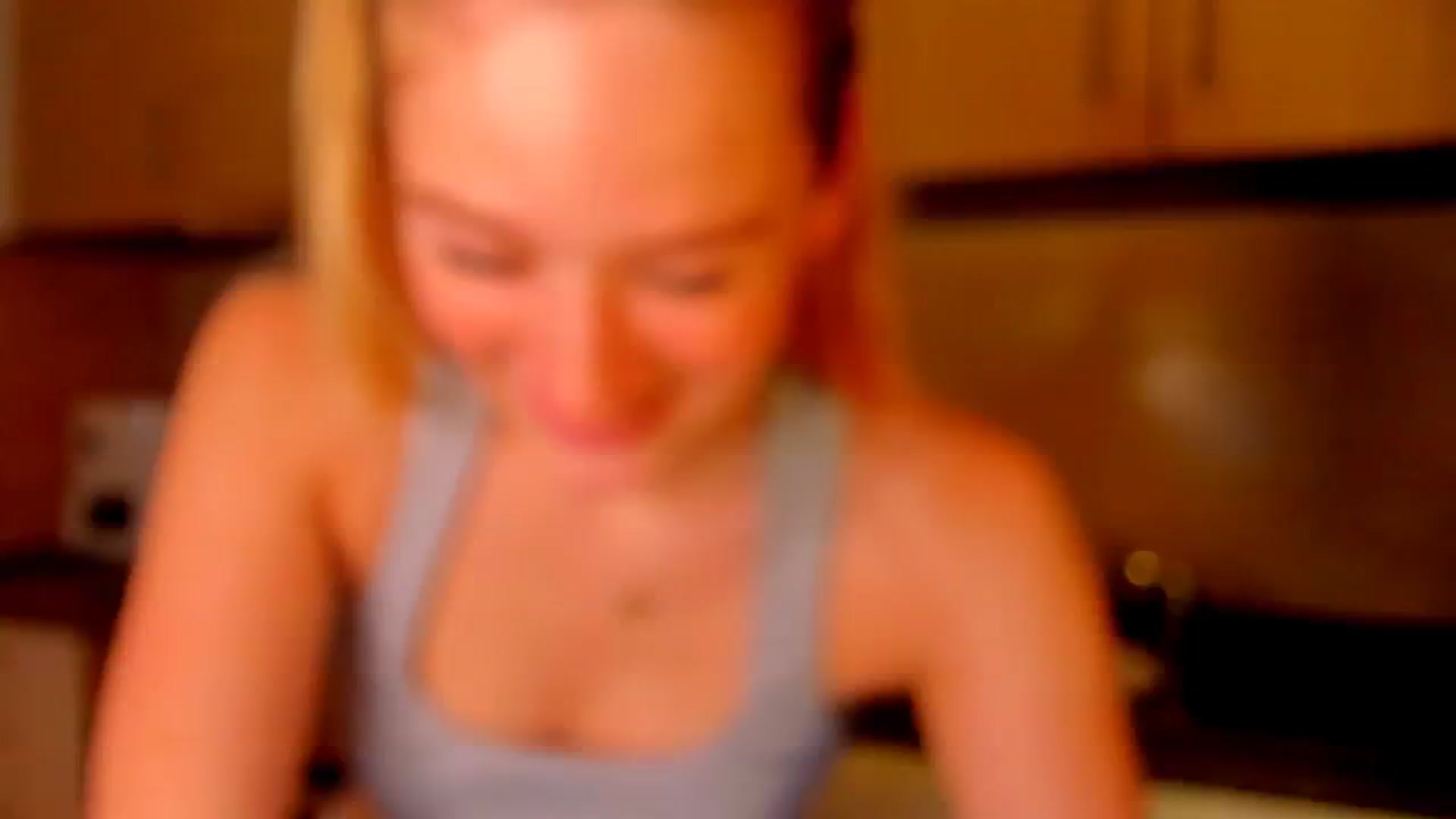 Gallery image thumbnail from CheckmyPeach's myfreecams stream on, 06/02/2024, 16:14 image 16 of 20