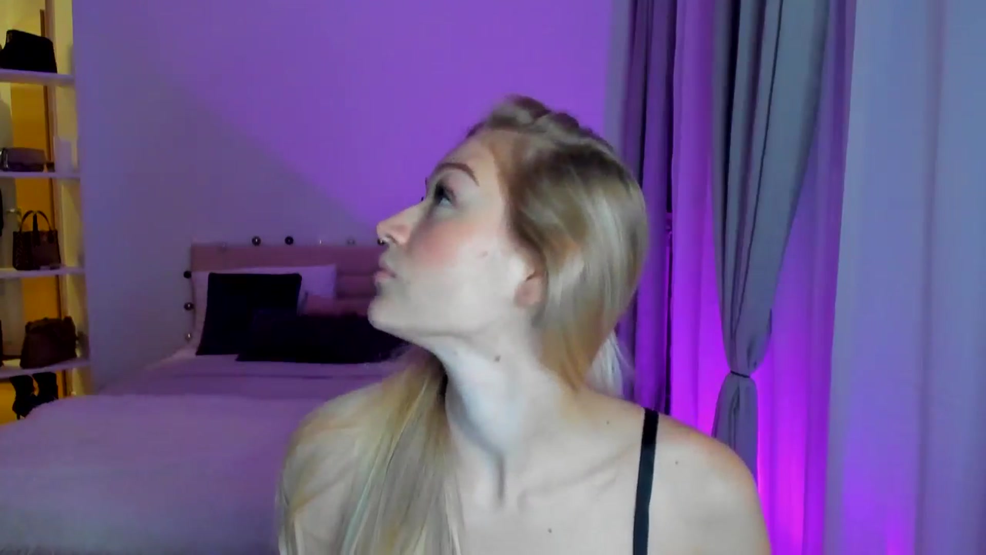 Gallery image thumbnail from CheckmyPeach's myfreecams stream on, 06/09/2024, 17:37 image 4 of 20