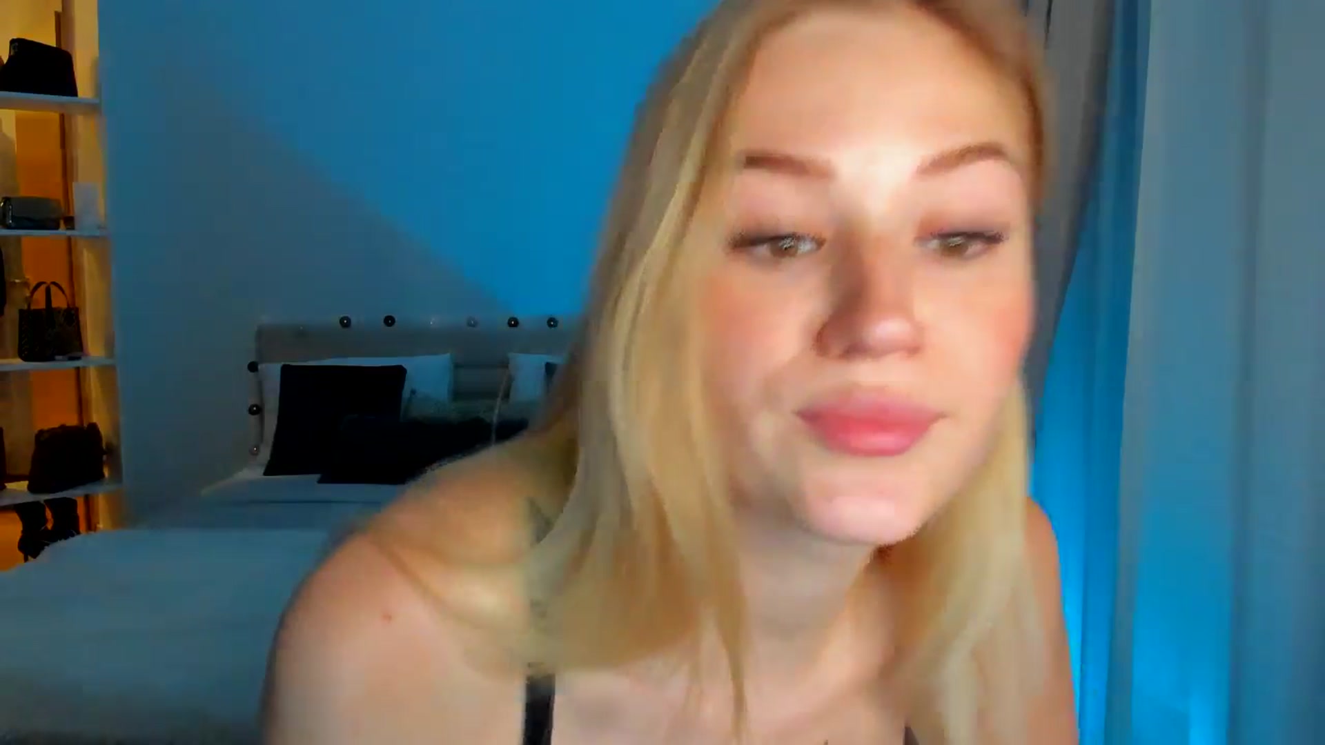 Gallery image thumbnail from CheckmyPeach's myfreecams stream on, 06/09/2024, 17:37 image 6 of 20