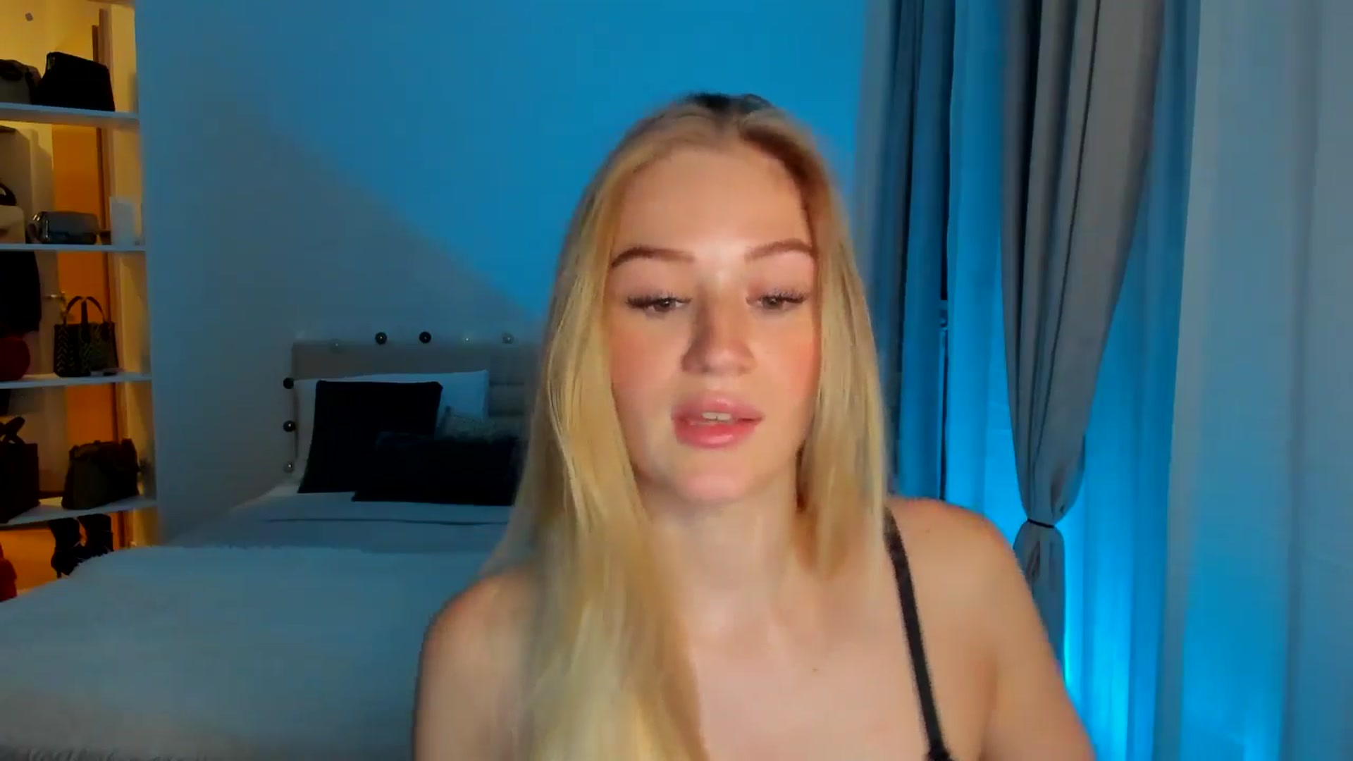 Gallery image thumbnail from CheckmyPeach's myfreecams stream on, 06/09/2024, 17:37 image 13 of 20