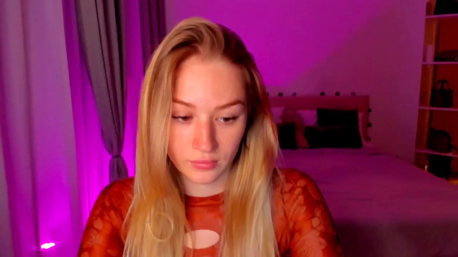 Gallery image thumbnail from CheckmyPeach's myfreecams stream on, 06/13/2024, 02:43 image 11 of 20